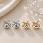 JM Collection Brinco Laço com Zircônia Central Dourado e Prata Acabamento Premium Zircônia Brilhante Elegância e Versatilidade