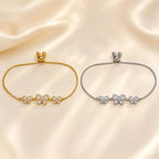 Pulseira Ajustável com Três Borboletas Zircônias Brilhantes | Pulseira Feminina Dourada e Prateada Acessório Delicado Luxuoso para Presente