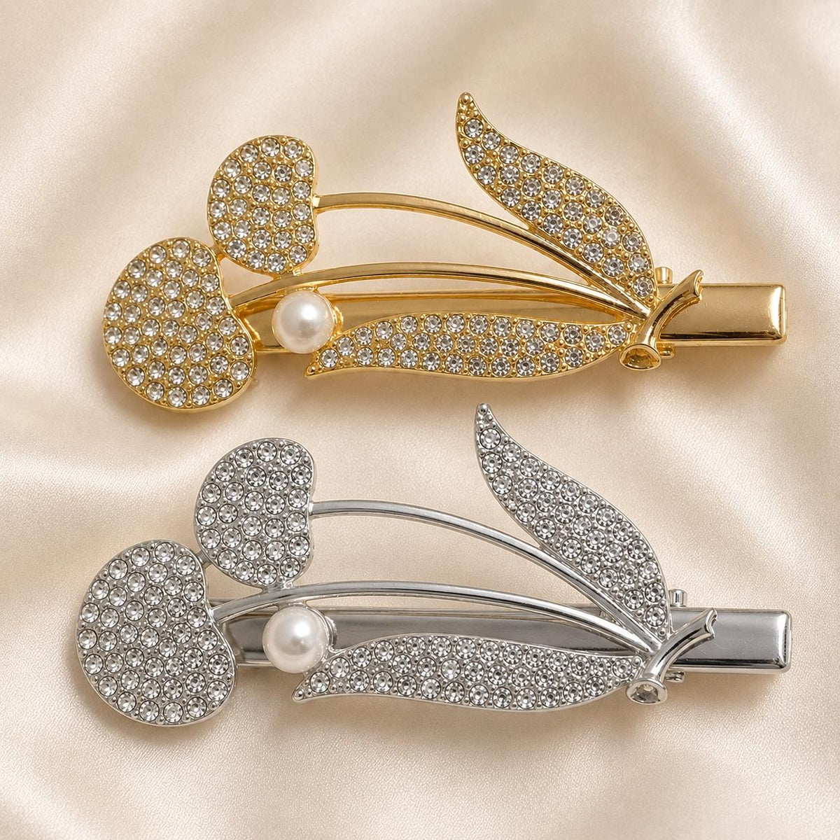 Presilha Duplo Coração e Folha com Pérola e Zircônias Delicada | Grampo Dourado e Prateado Acessório Feminino Elegante para Cabelo