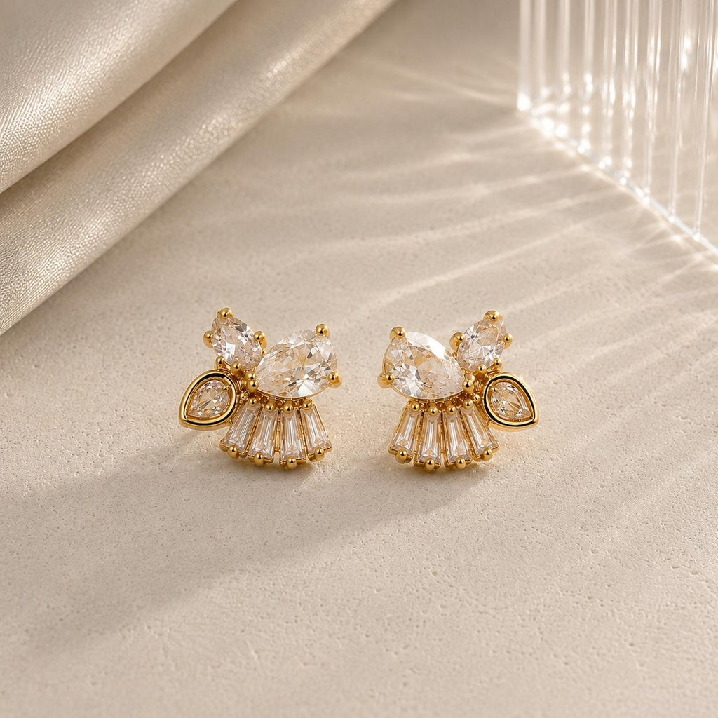 Brincos de Formiga com Zircônias de Cortes Diferentes Elegância e Charme para Mulheres que Buscam Acessórios Delicados e Modernos