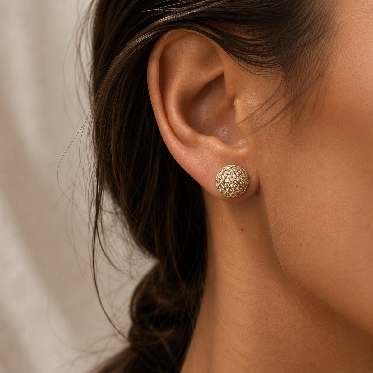Bijuteria Brinco Bola em Zircônia Luxo Esférico com Brilho 360° para Mulheres Elegantes e Glamurosas