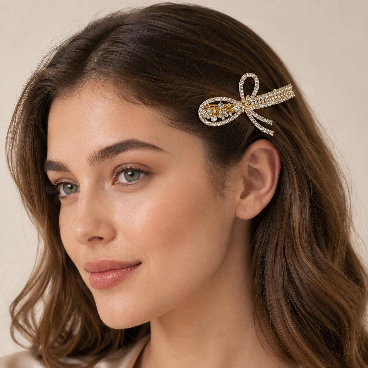 Presilha Laço Oval Vazado com Zircônias Brilhantes Elegante | Grampo Dourado e Prateado Acessório Feminino para Cabelo Dia a Dia e Festas