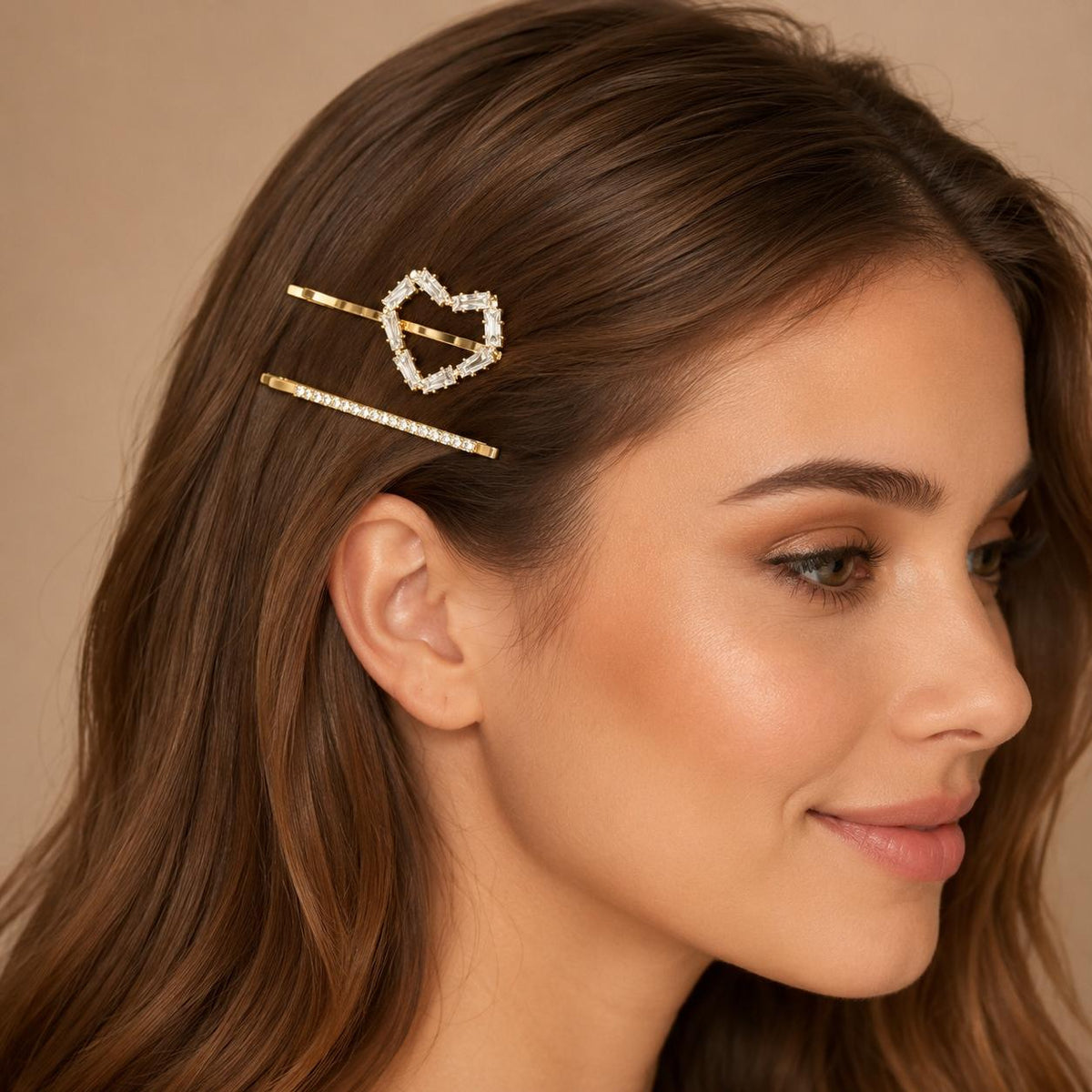 Grampo de Cabelo Coração com Zircônia Kit 2 Peças | Presilha Feminina Delicada Dourado e Prateado
