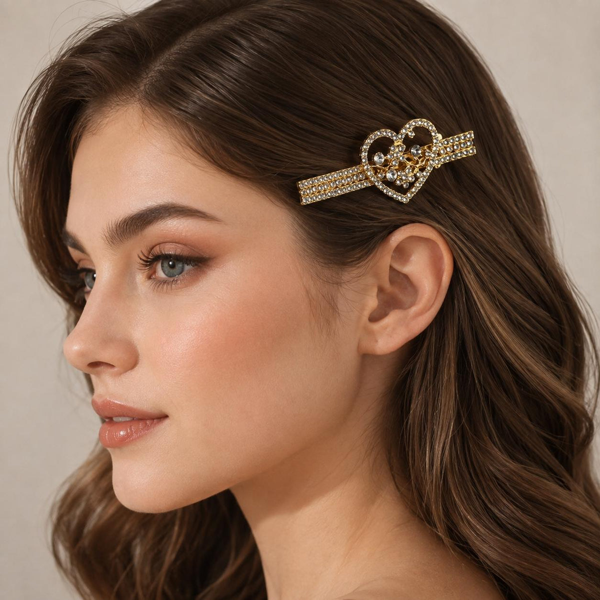 Presilha Coração Vazado com Ramos Florais e Zircônias Brilhantes | Grampo Dourado e Prateado Acessório Feminino Elegante para Cabelo