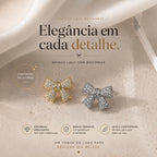 Brinco Laço de Zircônia Luxo - Elegância e Charme em Formato de Laço Incrustado com Zircônias para Mulheres que Apreciam Peças Delicadas e Sofisticadas