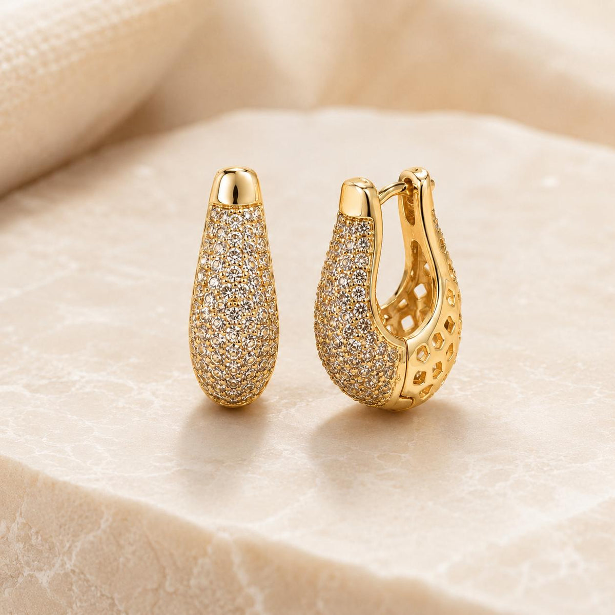 Brinco Gota Pavê Zircônia Argola | Dourado/Prateado, Leve e Elegante para Uso Diário e Festas