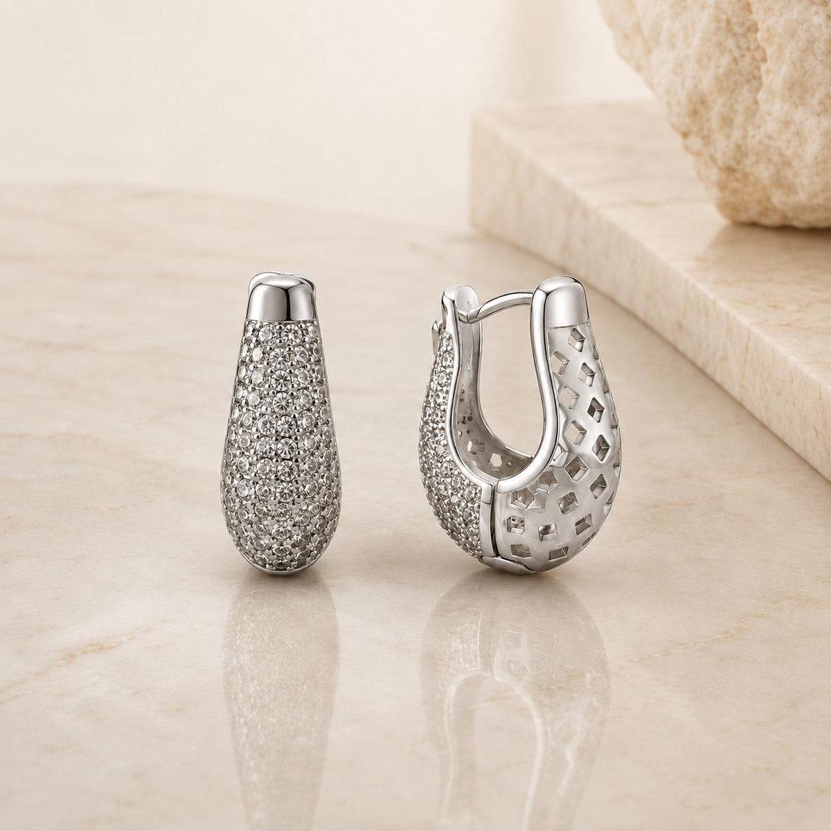 Brinco Gota Pavê Zircônia Argola | Dourado/Prateado, Leve e Elegante para Uso Diário e Festas
