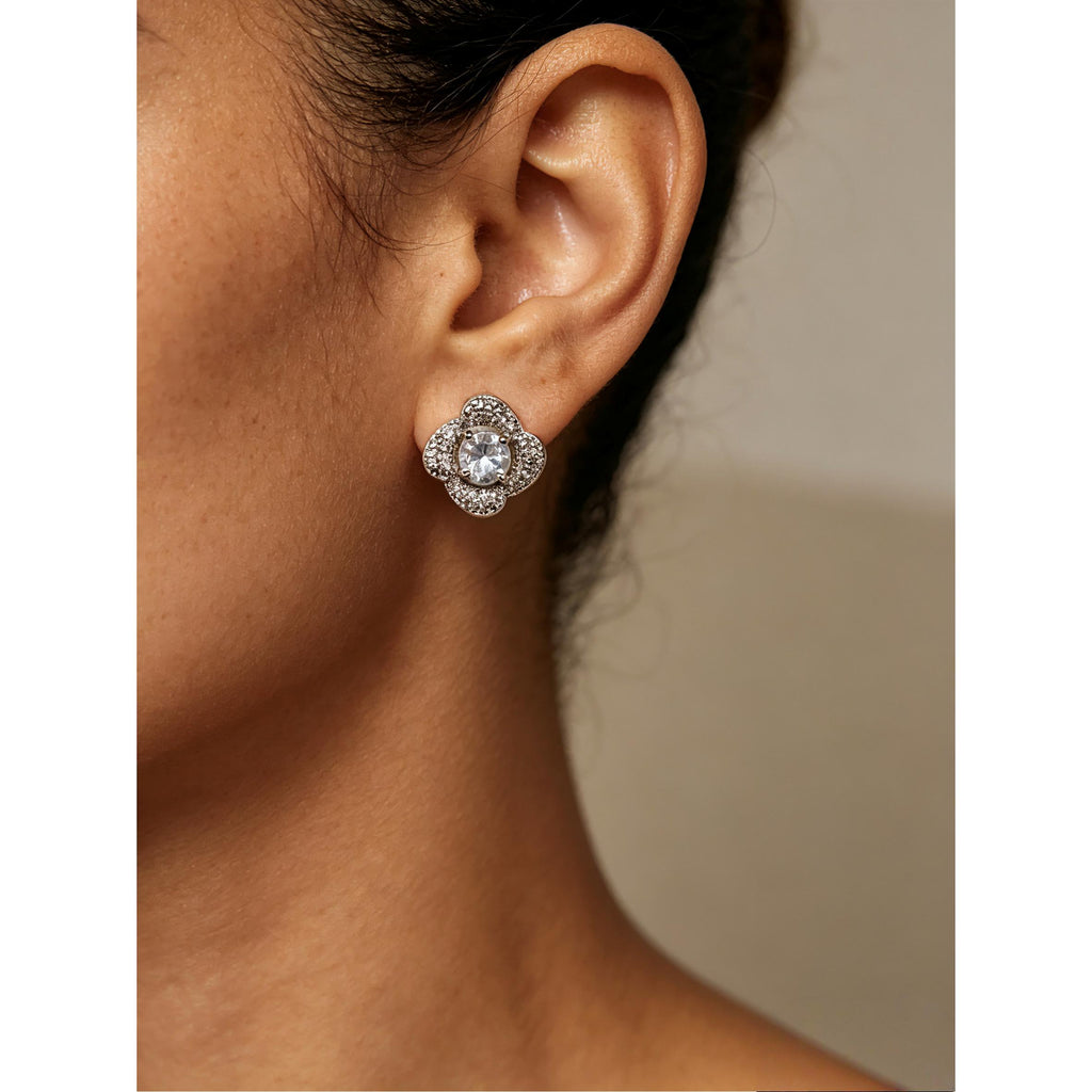 JM Bijuteria Brinco Camélia Flor com Zircônia Halo Elegância e Luxo em Zircônias para Ocasiões Especiais e Dia a Dia