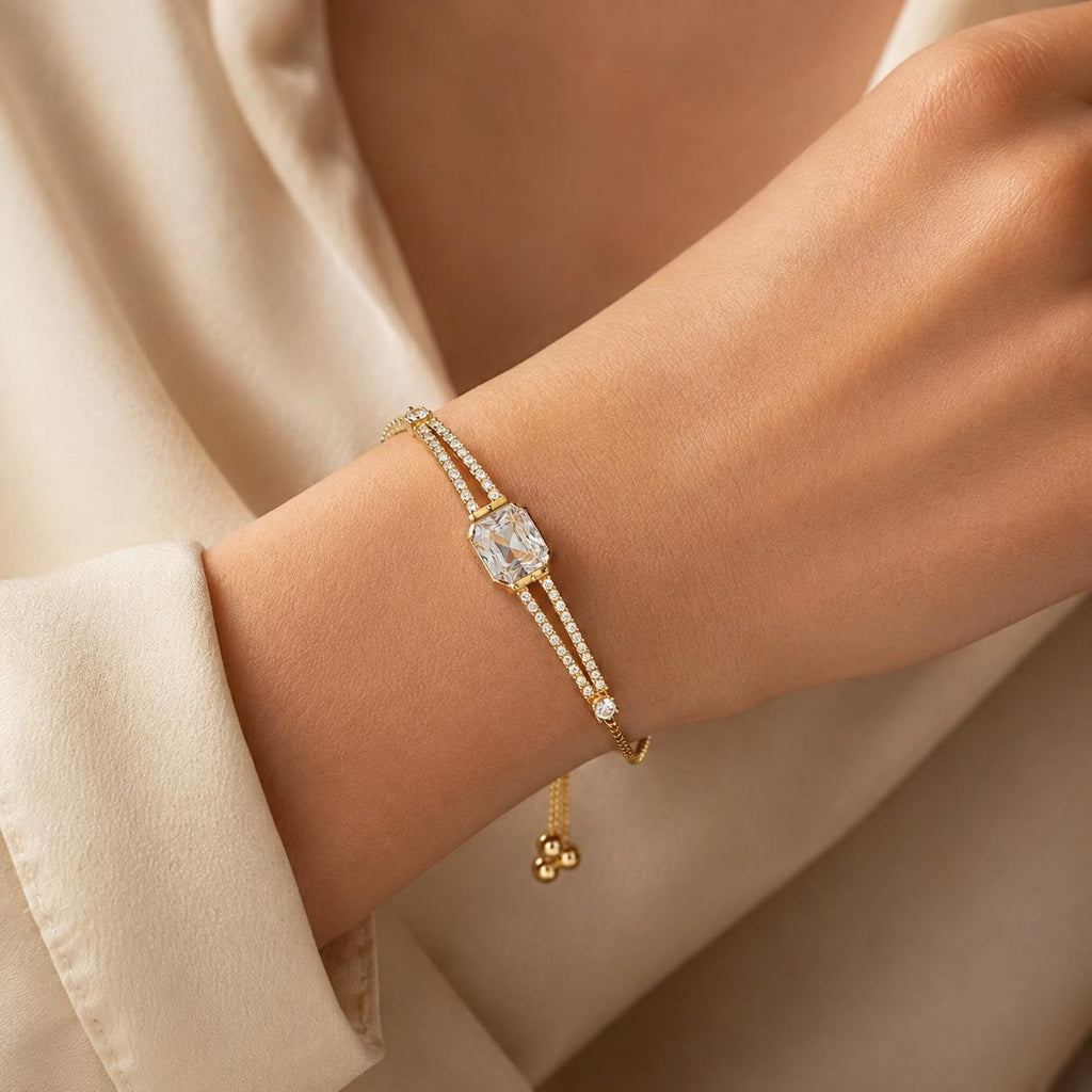 Pulseira Ajustável Dupla Corrente com Pedra Retangular Central Zircônia Brilhante | Pulseira Feminina Dourada e Prateada Acessório Luxuoso para Presente