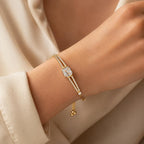 Pulseira Ajustável Dupla Corrente com Pedra Retangular Central Zircônia Brilhante | Pulseira Feminina Dourada e Prateada Acessório Luxuoso para Presente