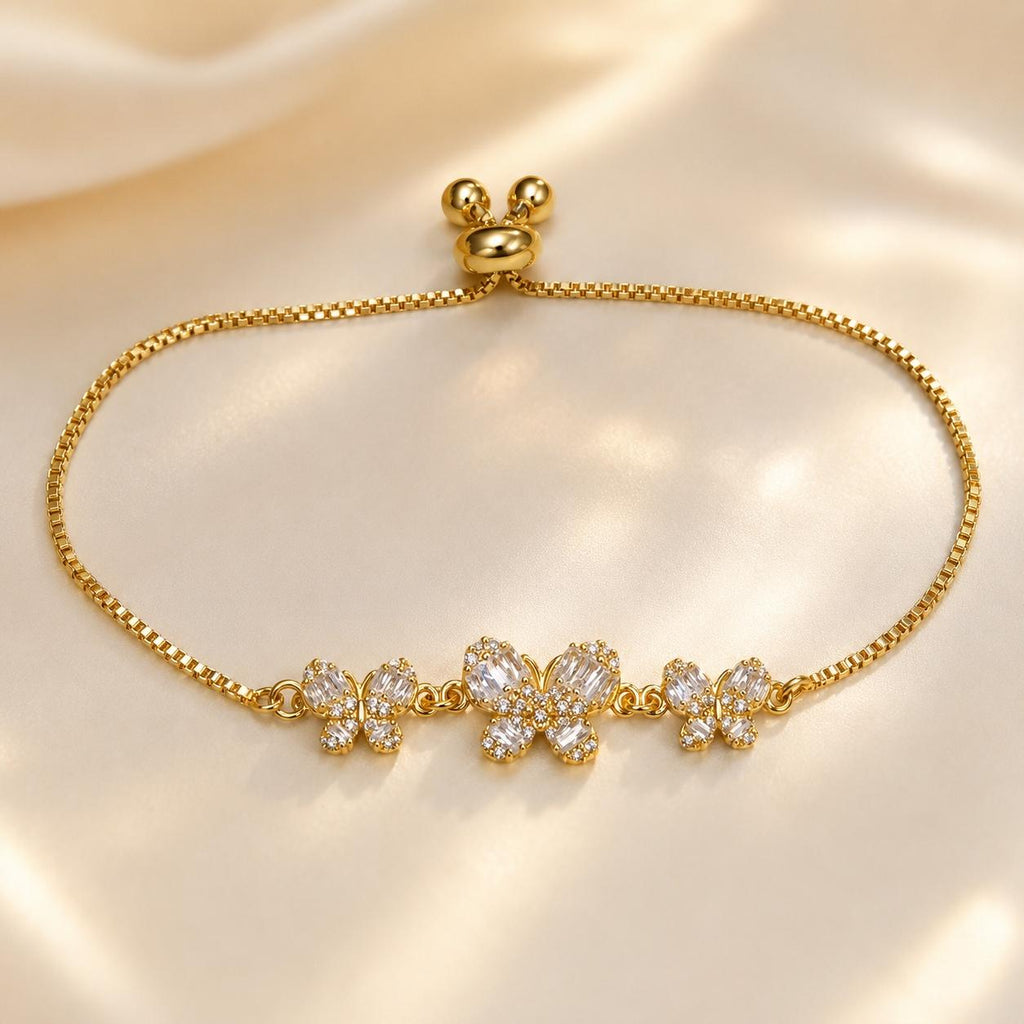 Pulseira Ajustável com Três Borboletas Zircônias Brilhantes | Pulseira Feminina Dourada e Prateada Acessório Delicado Luxuoso para Presente