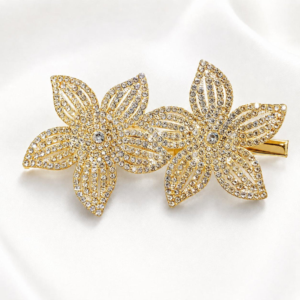 Presilha Duas Flores Cinco Pétalas Vazadas com Zircônias Brilhantes | Grampo Dourado e Prateado Acessório Feminino Elegante para Cabelo