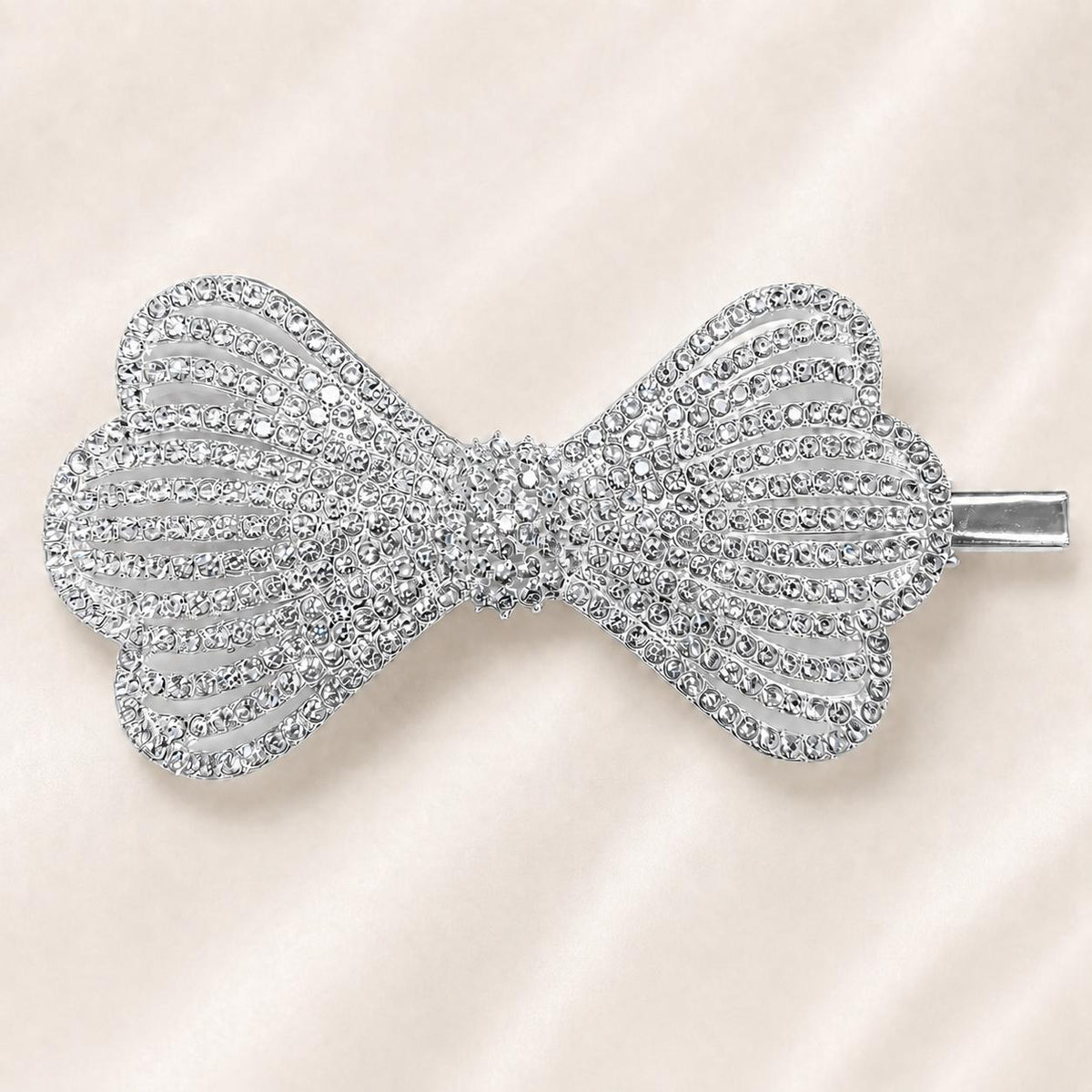 Presilha Laço com Borda em Forma de Coração Vazado Cheio de Zircônias Elegante | Grampo Dourado e Prateado Acessório Feminino para Cabelo Festas e Dia a Dia