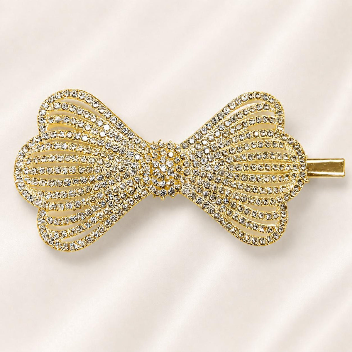 Presilha Laço com Borda em Forma de Coração Vazado Cheio de Zircônias Elegante | Grampo Dourado e Prateado Acessório Feminino para Cabelo Festas e Dia a Dia