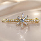 Presilha de Cabelo Flor de Neve Zircônia Brilhante | Grampo Feminino Elegante Dourado e Prateado para Festas e Dia a Dia