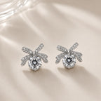 JM Collection Brinco Laço com Zircônia Central Dourado e Prata Acabamento Premium Zircônia Brilhante Elegância e Versatilidade